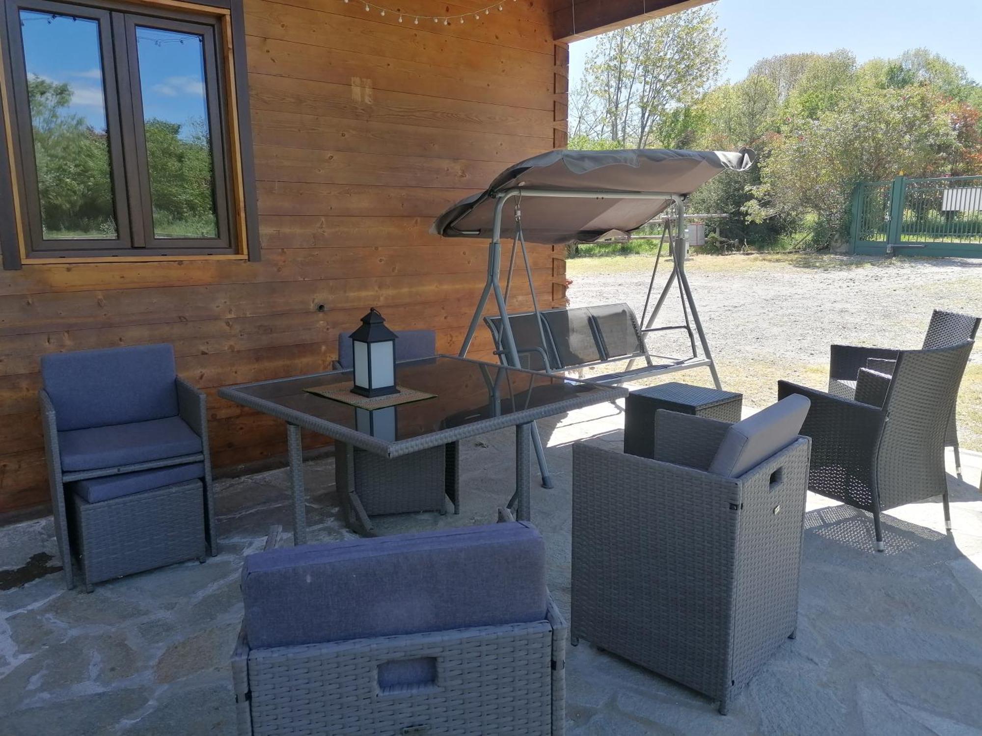 Agriturismo Bio Apipoli Lucino 外观 照片