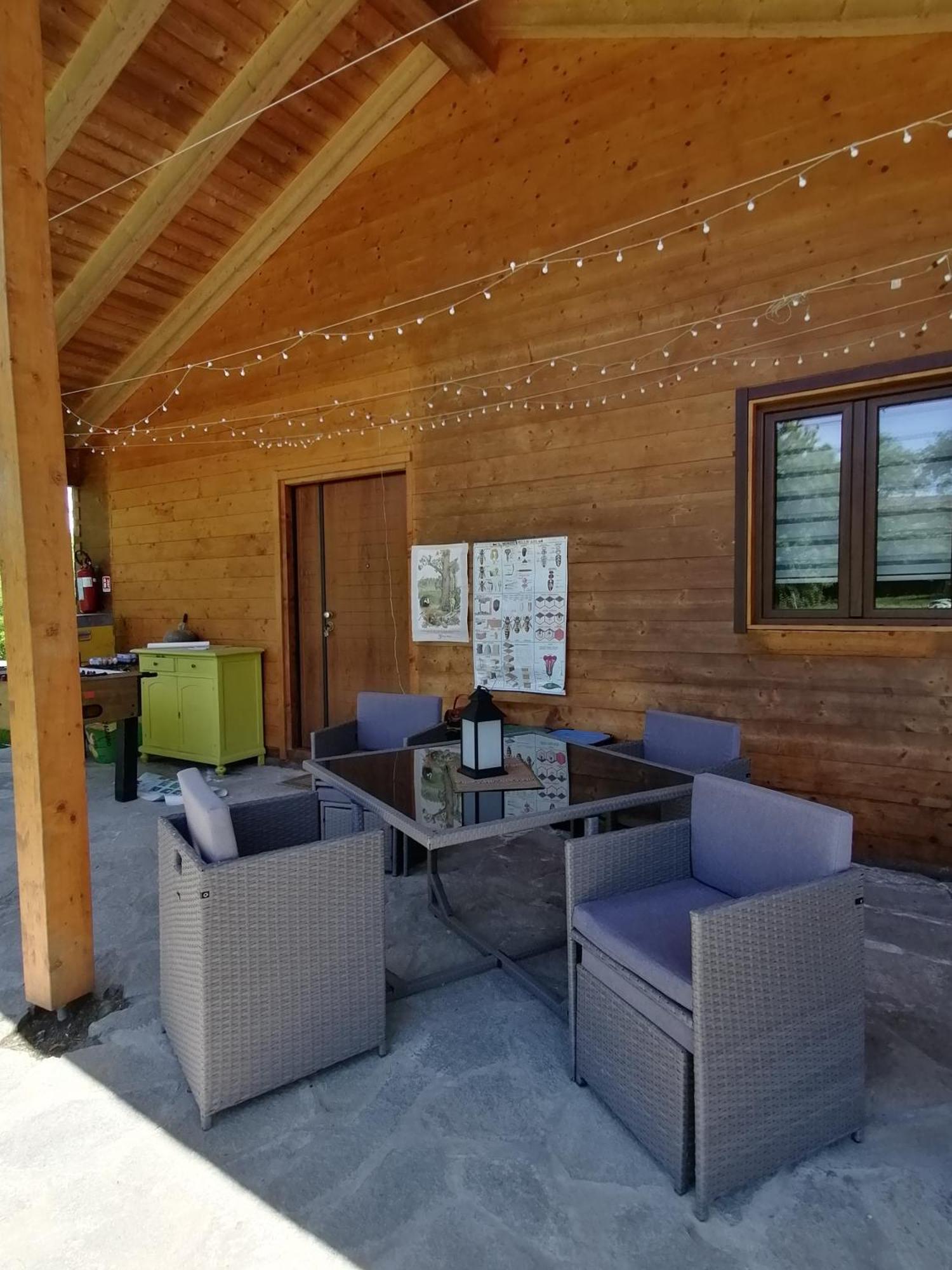 Agriturismo Bio Apipoli Lucino 外观 照片